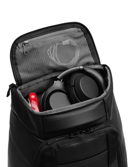 D_b_ The Hugger 30L Backpack