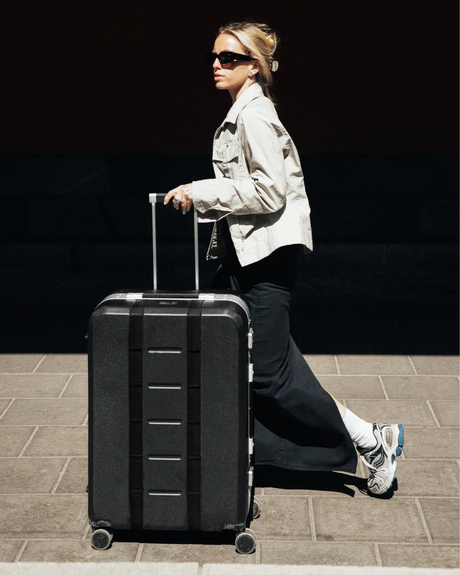 D_b_ Ramverk Pro Check-in Luggage Large