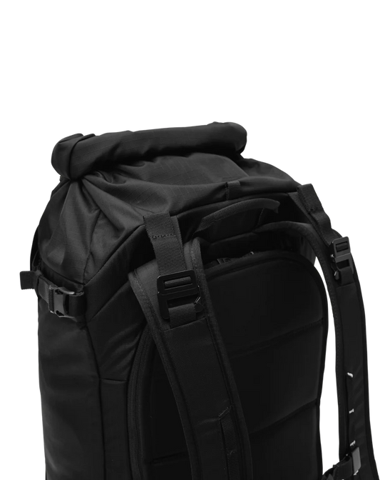 D_b_ Snow Pro Backpack 32L