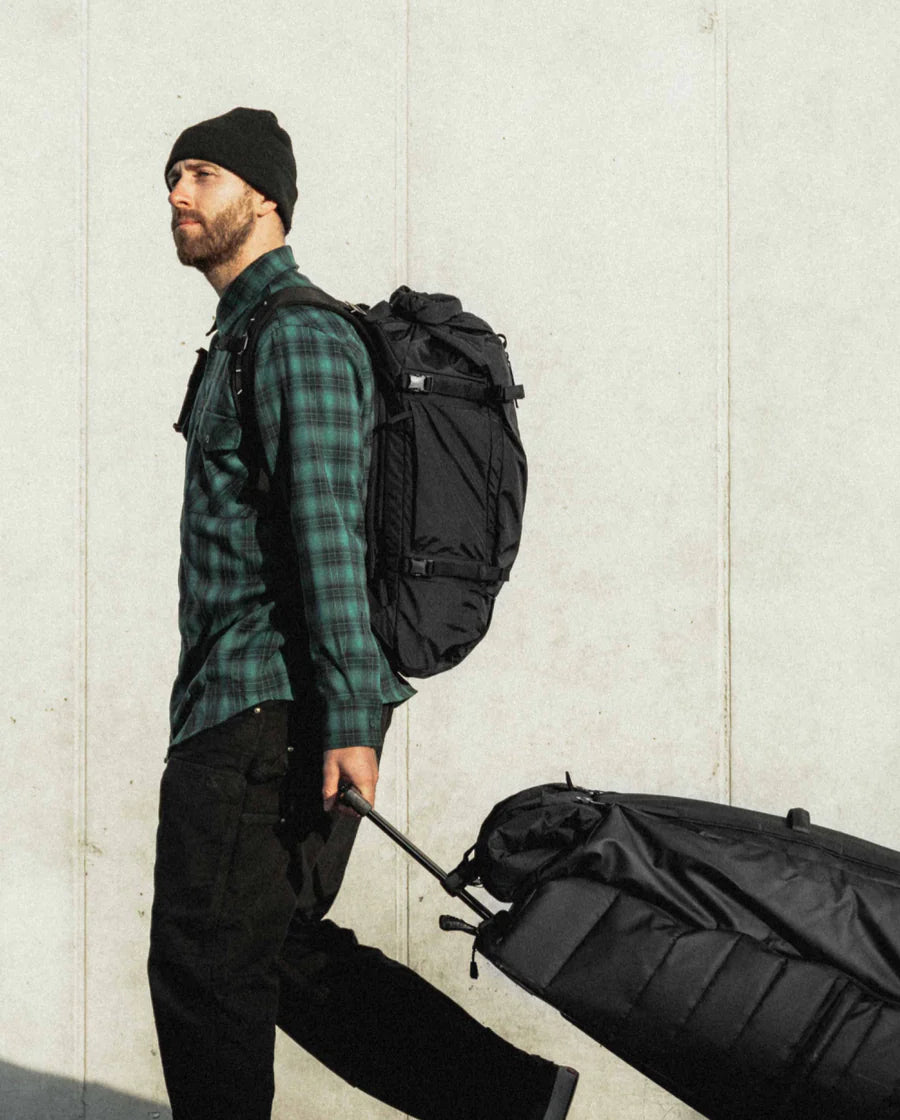 D_b_ Snow Pro Backpack 32L