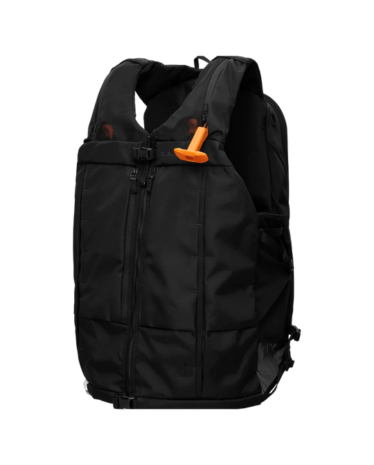 D_b_ SnowPro Vest With Safeback