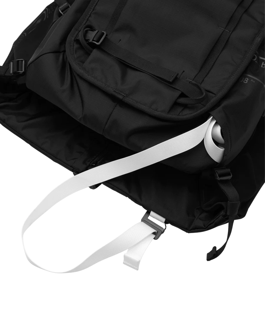 D_b_ SnowPro Vest With Safeback