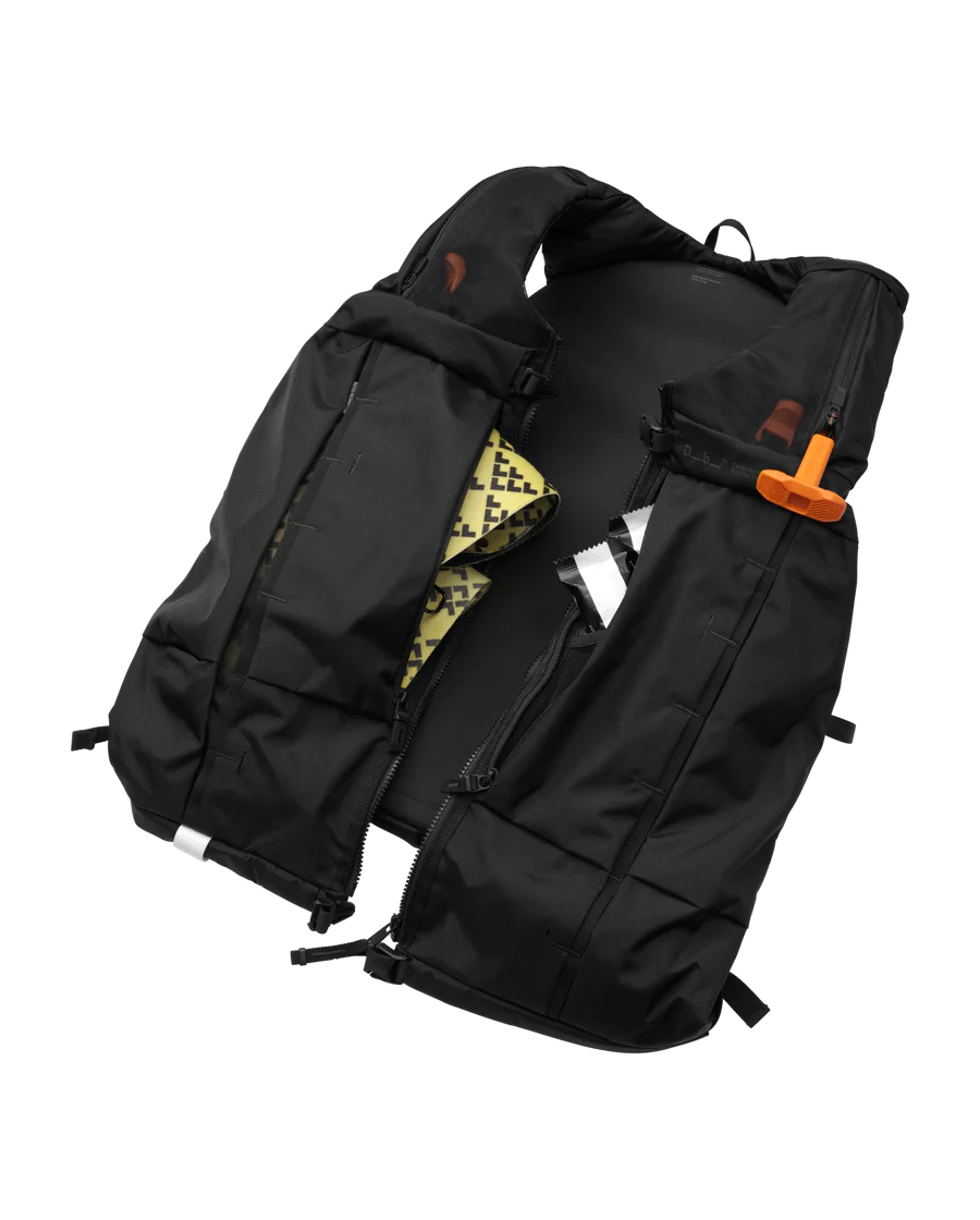 D_b_ SnowPro Vest With Safeback
