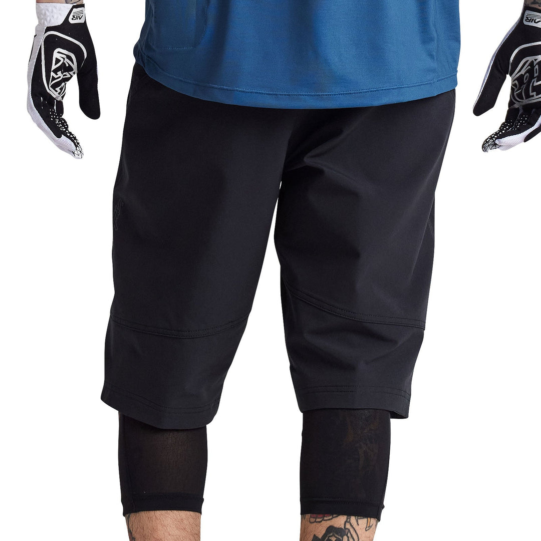 Troy Lee Deigns Skyline Short Shell Mono Black