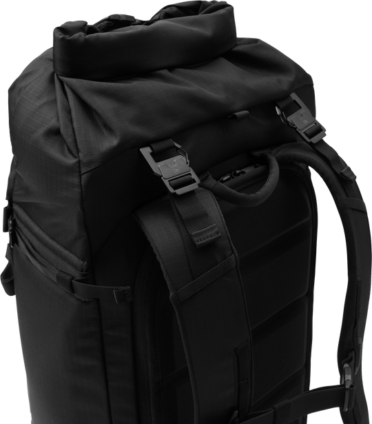 D_b_ The Fjäll 34L Backpack