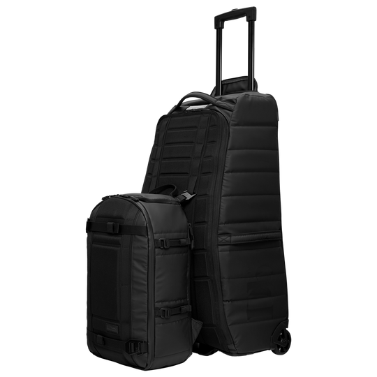 D_b_ The Hugger Roller Bag 90L