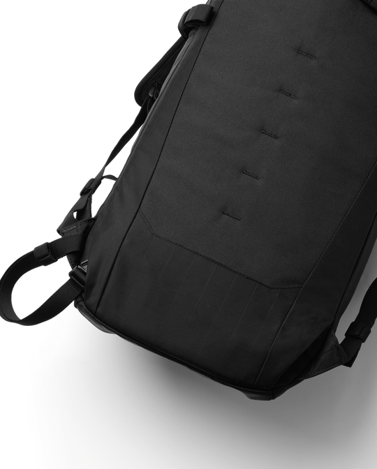 D_b_ D_b_ Snow Pro Backpack 20L