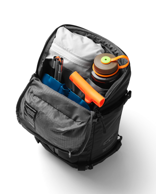 D_b_ D_b_ Snow Pro Backpack 20L