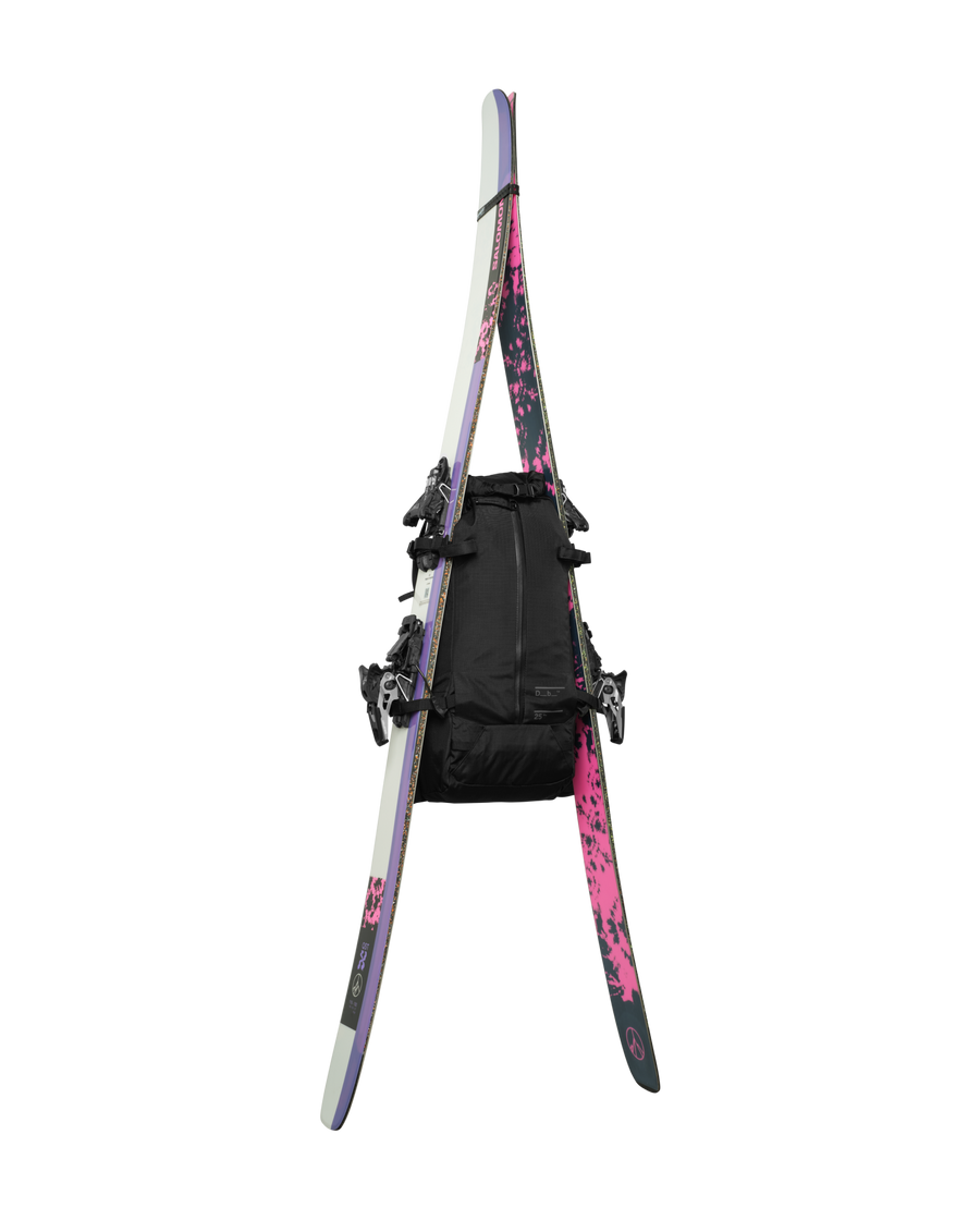 D_b_ Snow Pro Backpack 25L