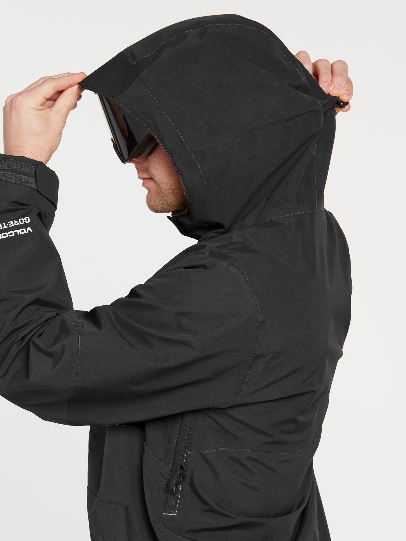 Volcom L Gore-Tex Jakki Black Herra – kuldi